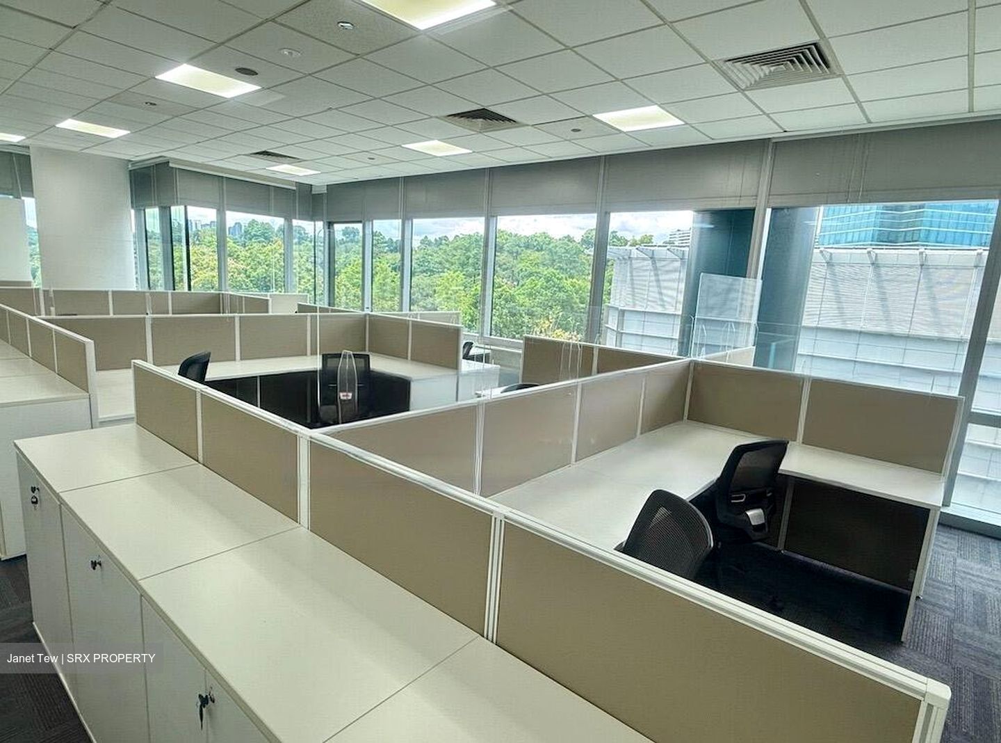Alexandra Point (D5), Office #530839511